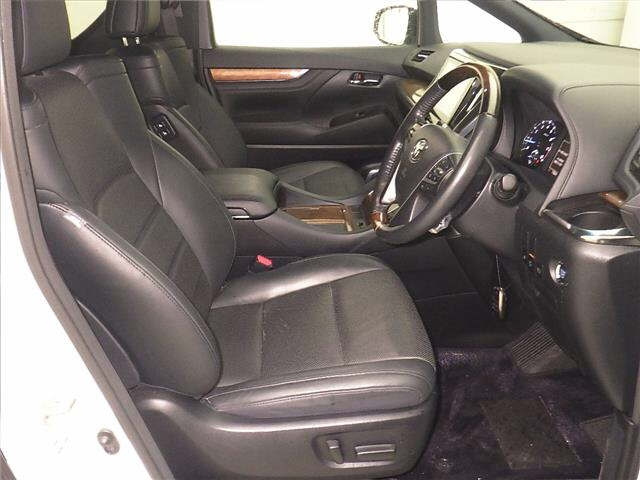 TOYOTA VELLFIRE 2016