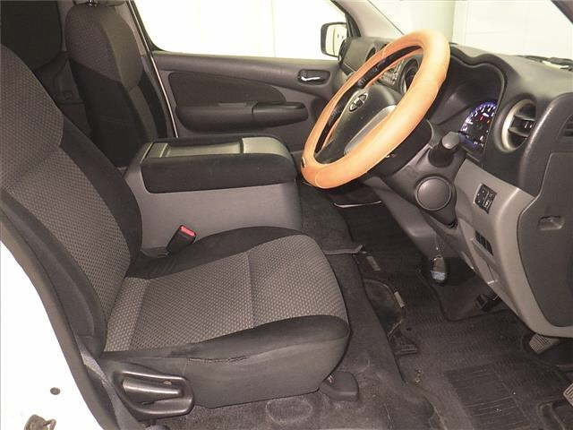 NISSAN CARAVAN VAN 2015