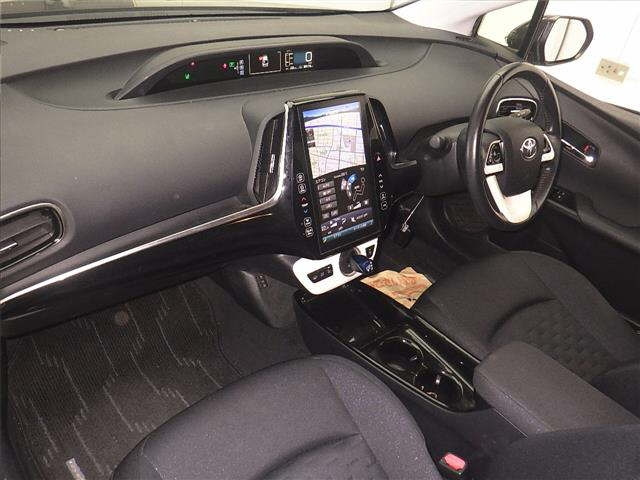 TOYOTA PRIUS PHV 2017