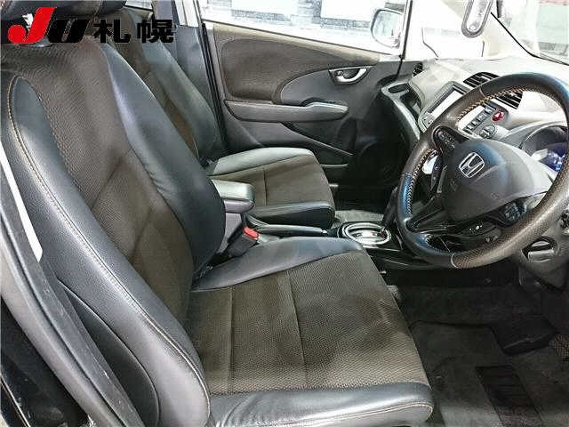 HONDA FIT SHUTTLE 2011