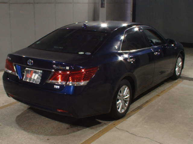 TOYOTA CROWN 2013