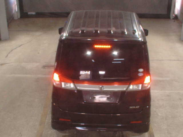 SUZUKI SOLIO 2011