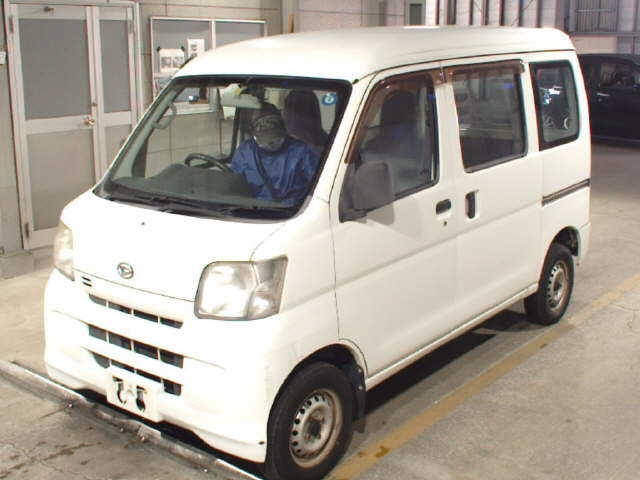 DAIHATSU HIJET VAN 2013