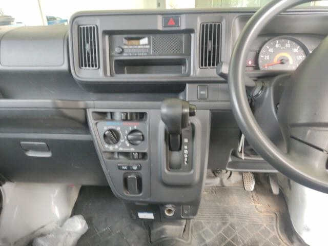 DAIHATSU HIJET VAN 2020