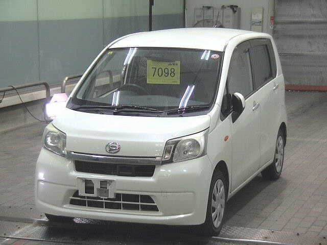 DAIHATSU MOVE 2014