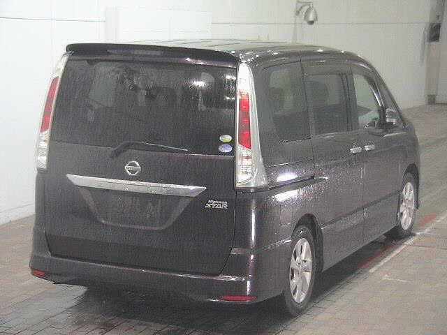NISSAN SERENA 2011