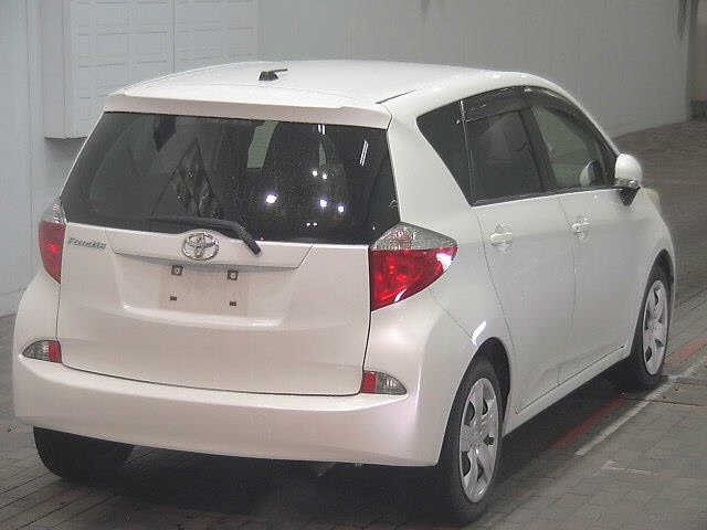 TOYOTA RACTIS 2012