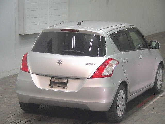 SUZUKI SWIFT 2011