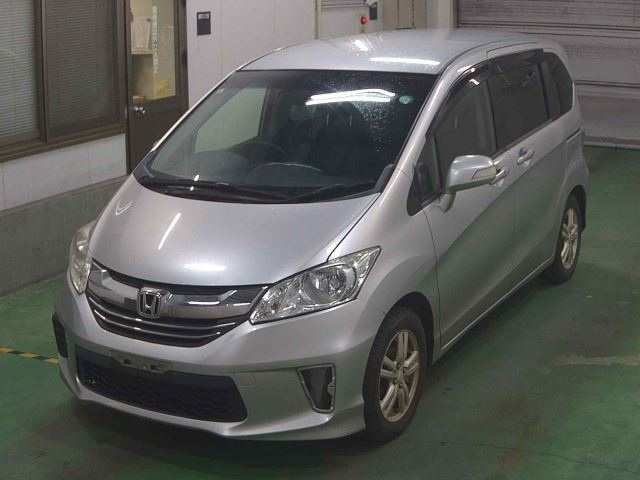 HONDA FREED 2015