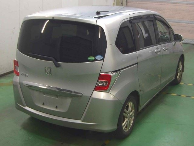 HONDA FREED 2015