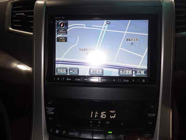 TOYOTA VELLFIRE 2011