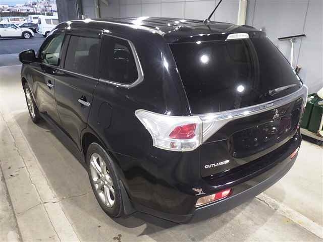 MITSUBISHI OUTLANDER 2013