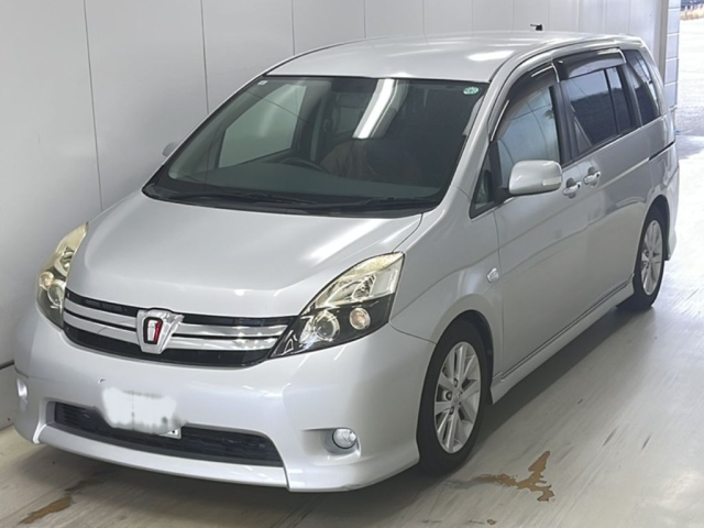 TOYOTA ISIS 2011