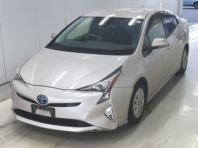 TOYOTA PRIUS 2016