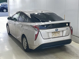 TOYOTA PRIUS 2016