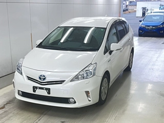 TOYOTA PRIUS ALPHA 2012