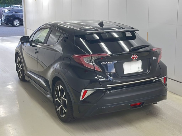 TOYOTA C-HR 2018