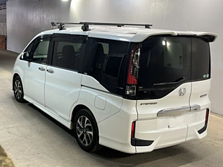 HONDA STEP WAGON 2017