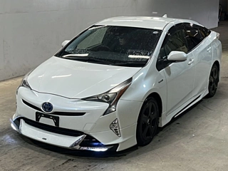 TOYOTA PRIUS 2016
