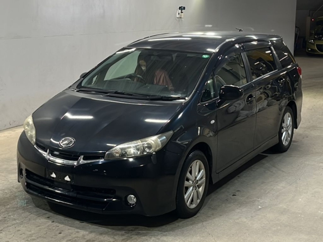 TOYOTA WISH 2009