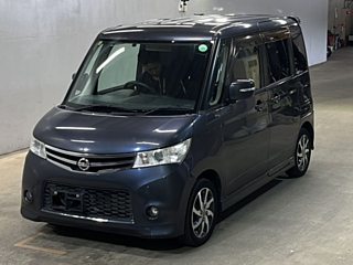 NISSAN ROOX 2010