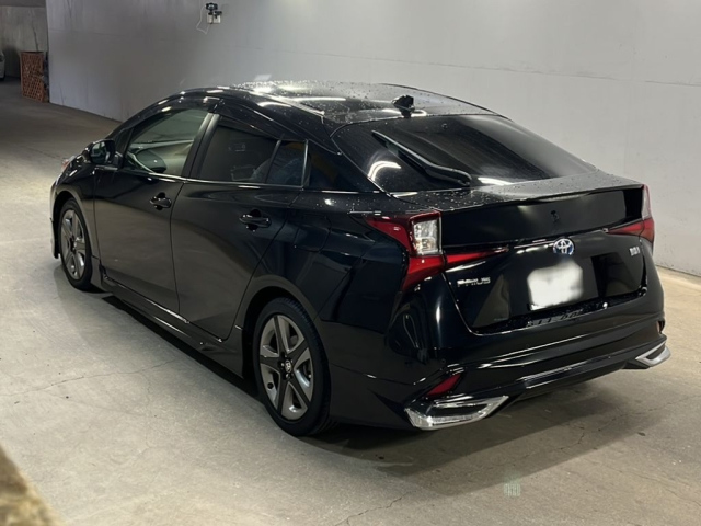 TOYOTA PRIUS 2021