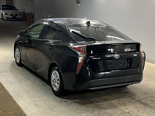 TOYOTA PRIUS 2016