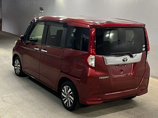 TOYOTA ROOMY 2019