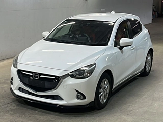 MAZDA DEMIO 2016