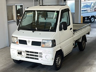 NISSAN CLIPPER TRUCK 2010