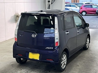 DAIHATSU MOVE 2011