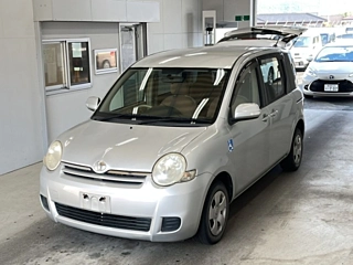 TOYOTA SIENTA 2012
