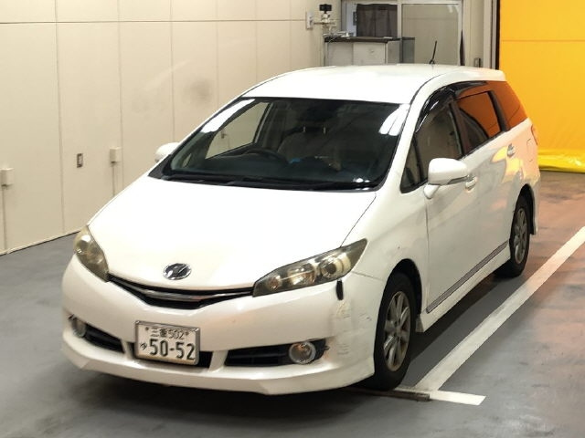 TOYOTA WISH 2012