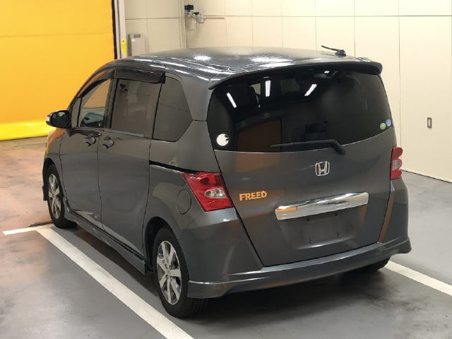 HONDA FREED 2008