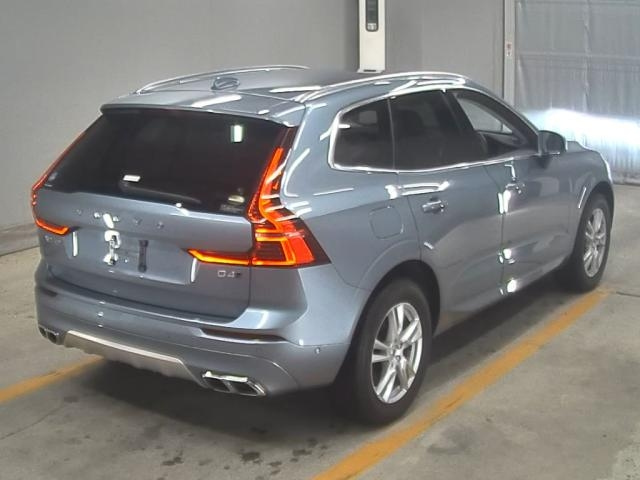 VOLVO XC60 2018