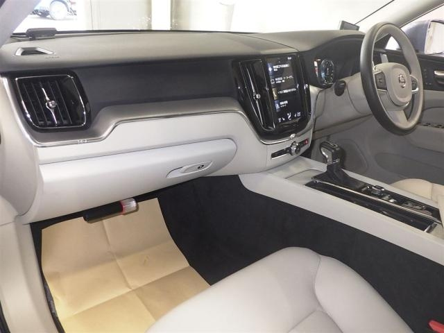 VOLVO XC60 2018