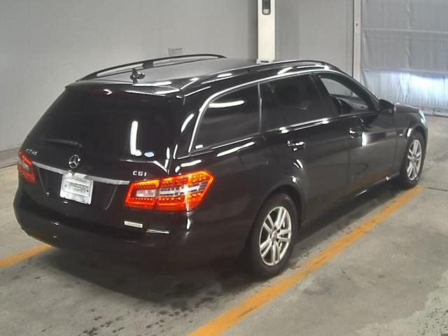 MERCEDES BENZ E CLASS WAGON 2011
