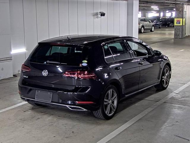 VOLKSWAGEN GOLF 2019