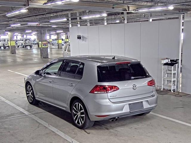 VOLKSWAGEN GOLF 2014