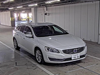 VOLVO V60 2015