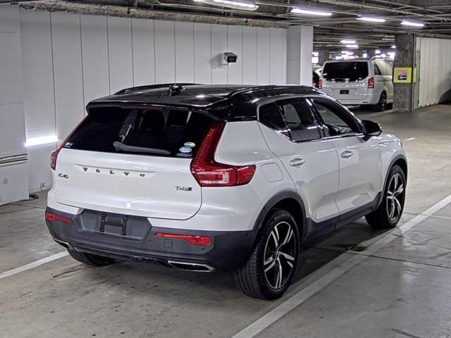 VOLVO XC40 2020