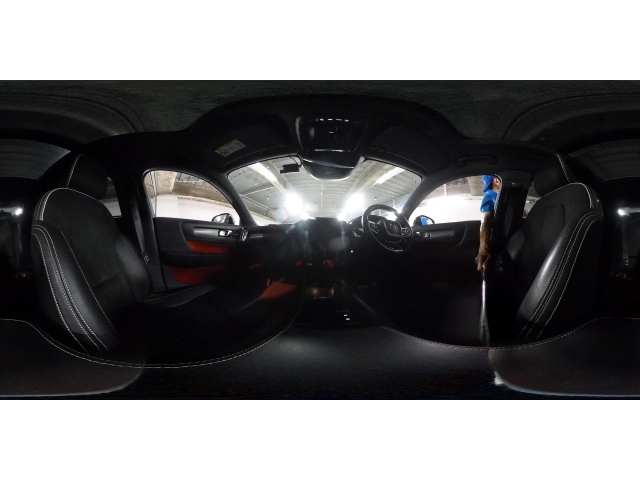 VOLVO XC40 2020