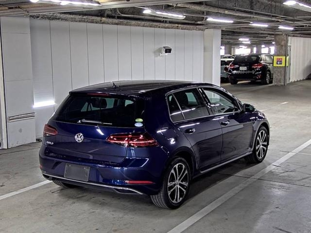 VOLKSWAGEN GOLF 2020