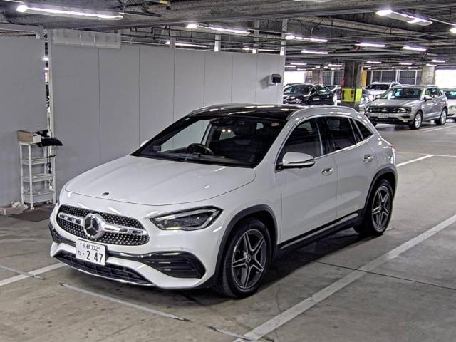 MERCEDES BENZ GLA CLASS 2021