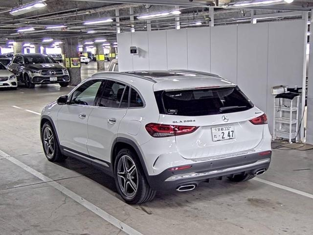 MERCEDES BENZ GLA CLASS 2021