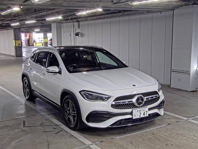 MERCEDES BENZ GLA CLASS 2021