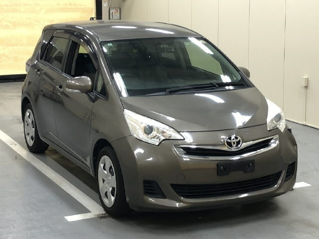 TOYOTA RACTIS 2014
