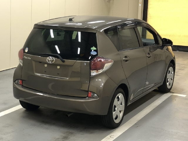 TOYOTA RACTIS 2014