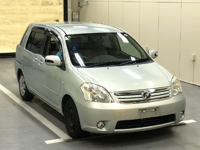 TOYOTA RAUM 2008