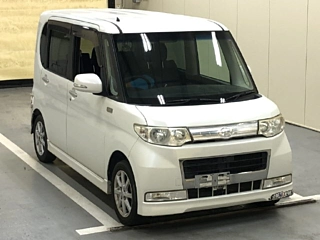 DAIHATSU TANTO 2010